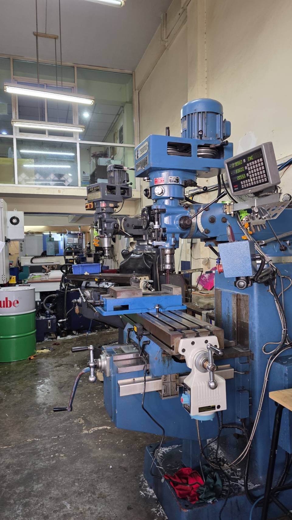 Milling machine with DRO in our workshop