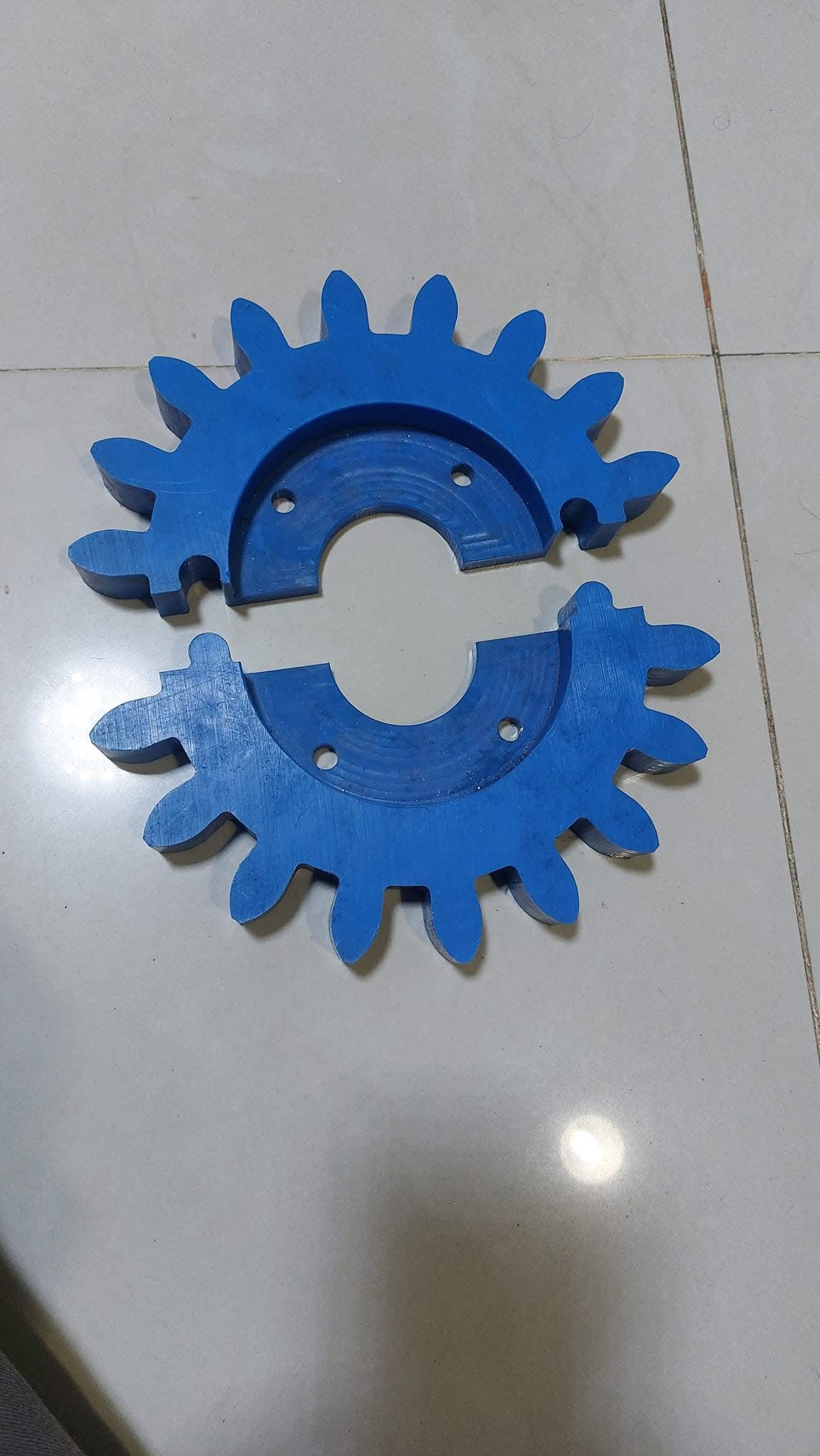 Blue split-type plastic gear